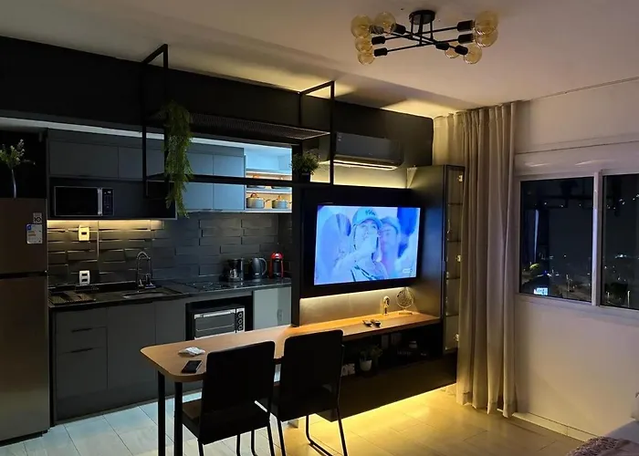 Complete And Spacious With Garage And Swimming Pool *