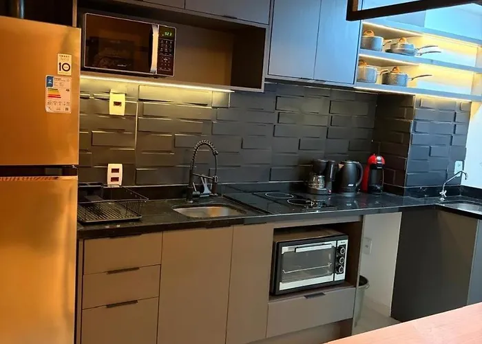 Complete And Spacious With Garage And Swimming Pool